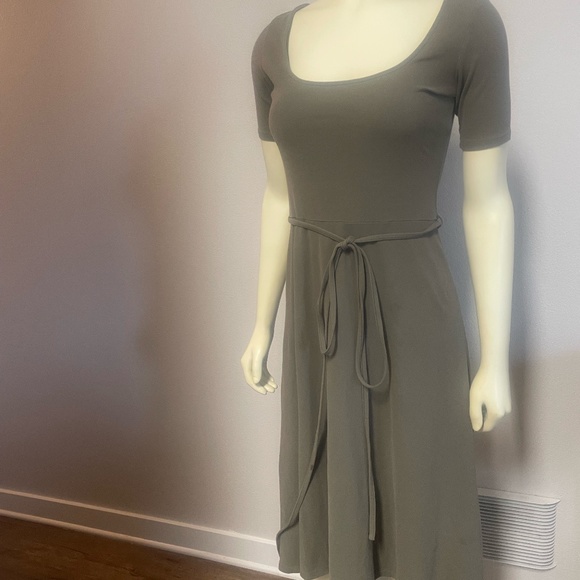 Vince Scoop Neck Midi Dress. 100% Cotton. Size Small - Picture 1 of 10